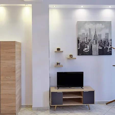 Alexis House * بيلوس