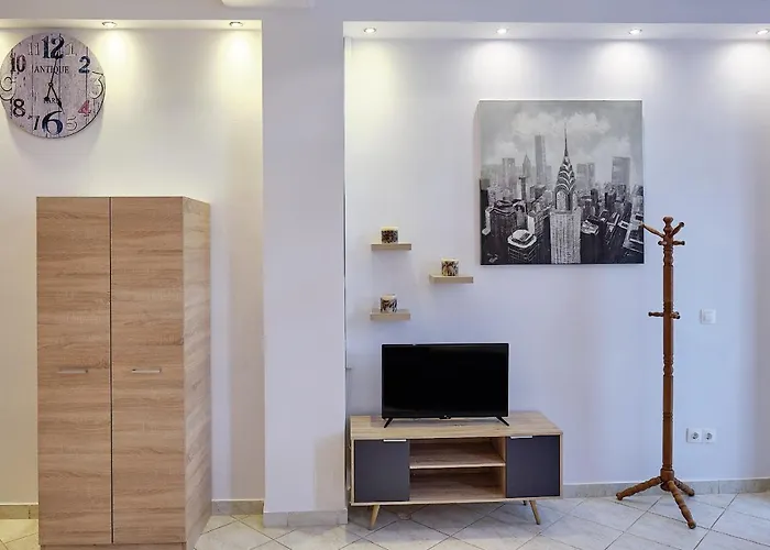 Alexis House * بيلوس